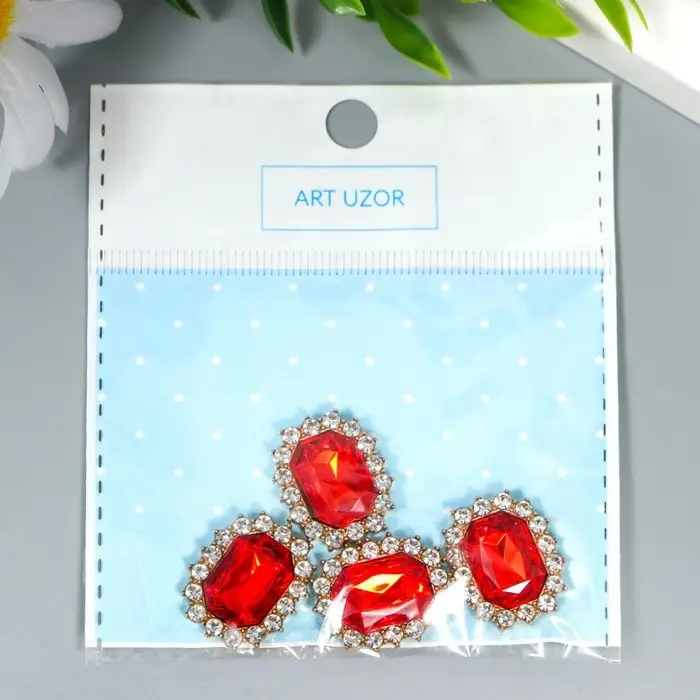 Декор для творчества металл  Декор для творчества металл "Медальон восьмиугольный" рубин кристалл стразы 2х1,5 см