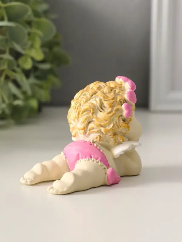 Фигура "Ангелочек мечтает" 6х5,5х8см