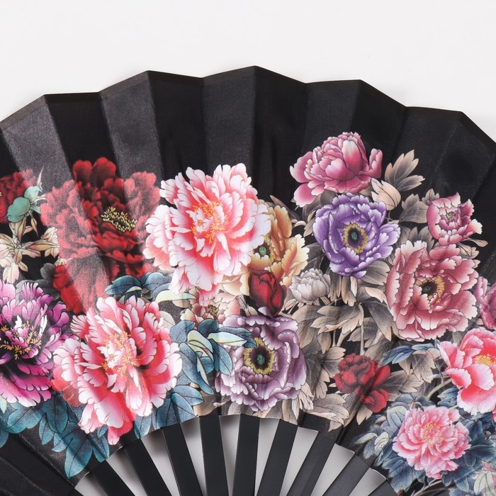 Веер пластик, текстиль h=26,5 см  Веер пластик, текстиль h=26,5 см "Цветы на черном"