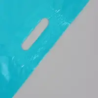 Пакет с вырубной усиленной ручкой ПВД 40х50 45 мкм Бирюзовый