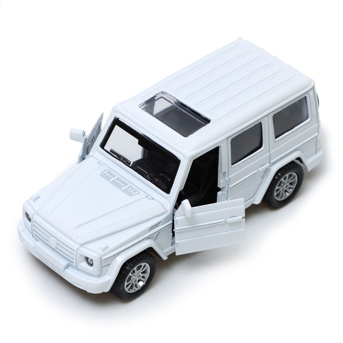 Машина «Внедорожник», 1:32, инерция, световые и звуковые эффекты, цвет белый Машина «Внедорожник», 1:32, инерция, световые и звуковые эффекты, цвет белый