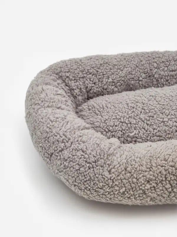 Лежанка для животных &laquo;Уют&raquo;, мягкий мех, 45&times;35&times;11 см, серая