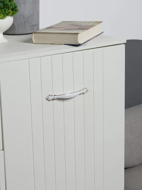 Ручка-скоба мебельная ТУНДРА LIGHT, м/о 96 мм, белая, с золотой вставкой