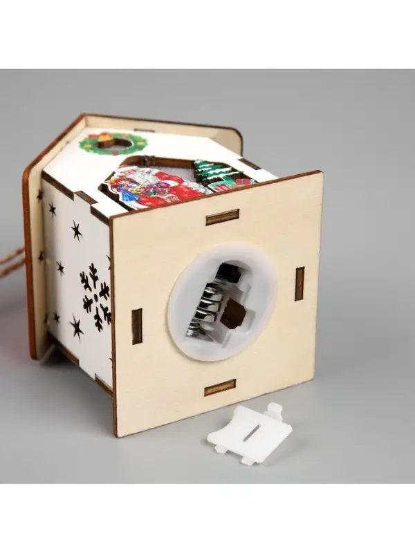 Подвеска световая &laquo;Дом Деда Мороза&raquo;, 7&times;6&times;8 см, 1 LED, от батареек AG10&times;3, свечение тёплое белое