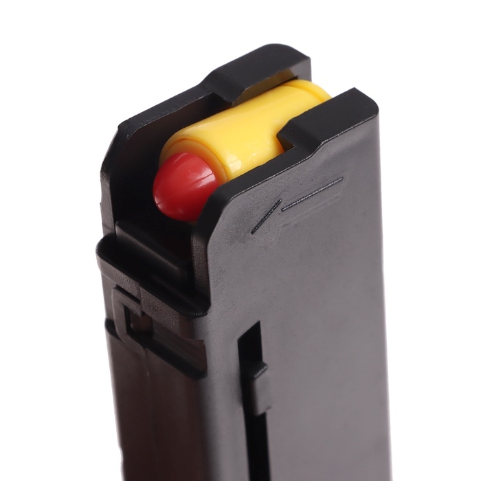 Пистолет «Глок», мягкие пули и вылетающие гильзы, автоматическая перезарядка Пистолет «Глок», мягкие пули и вылетающие гильзы, автоматическая перезарядка