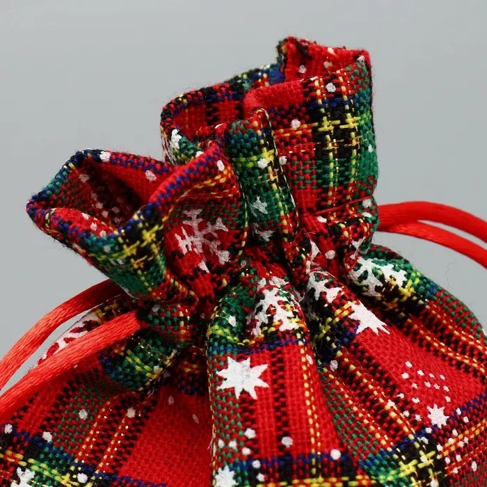 Мешочек подарочный холща «Новогодние истории», снежинки, 10 х 12 см +/- 1.5 см Мешочек подарочный холща «Новогодние истории», снежинки, 10 х 12 см +/- 1.5 см