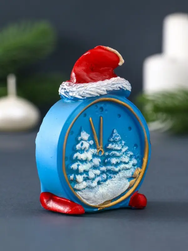 Свеча фигурная "Будильник новогодний" 5,5х3х8 см, цв. голубой