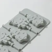 Форма для леденцов Доляна «Девочка, мальчик», силикон, 24×9,5 см, 6 ячеек, с палочками, цвет МИКС Форма для леденцов Доляна «Девочка, мальчик», силикон, 24×9,5 см, 6 ячеек, с палочками, цвет МИКС