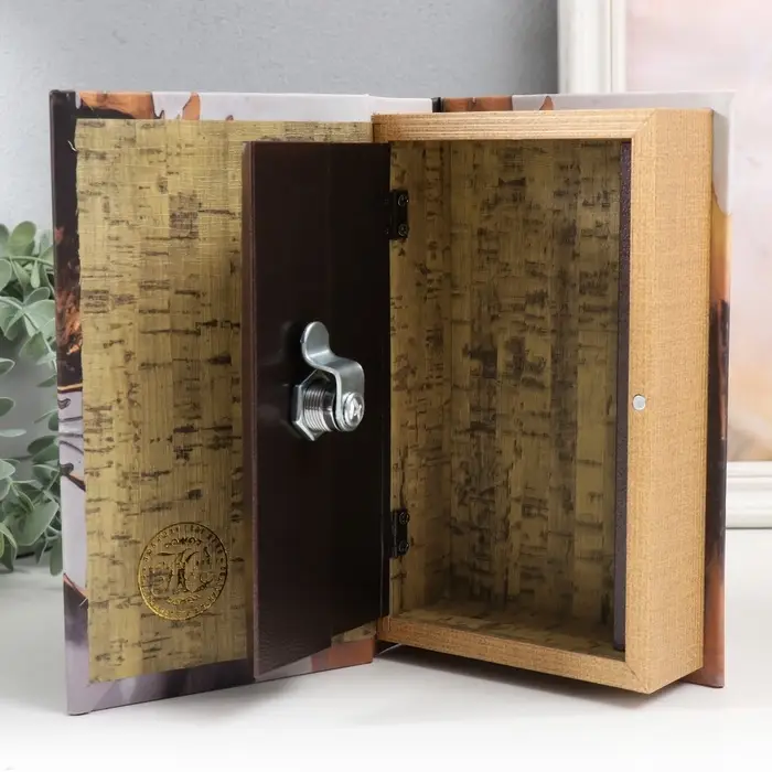 Шкатулка книга - сейф &laquo;Профиль девушки&raquo;, дерево и искусственная кожа, с замком, 21&times;13&times;5 см