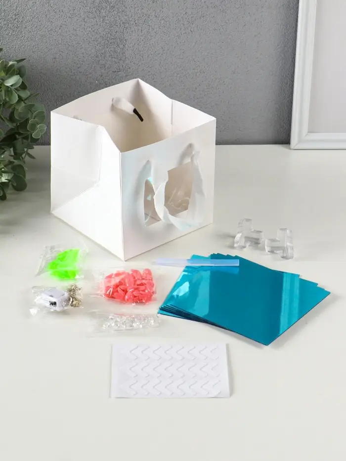 Ночник-зеркало 3D акрил "Бесконечные тюльпаны" 20 цветков в подарочном пакете 12х12х12 см Ночник-зеркало 3D акрил "Бесконечные тюльпаны" 20 цветков в подарочном пакете 12х12х12 см