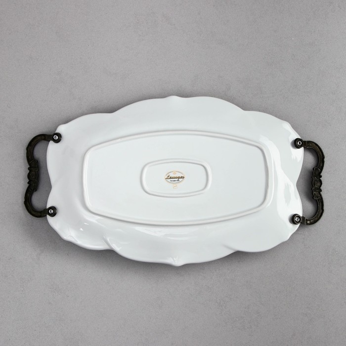 Блюдо «Розы», малое, фарфор, Иран Блюдо «Розы», малое, фарфор, Иран