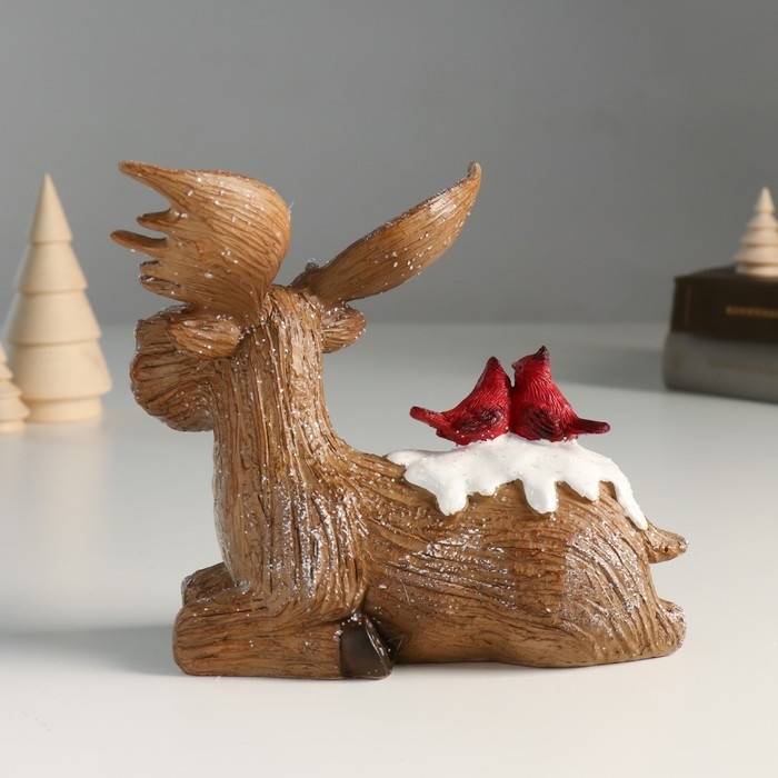 Сувенир полистоун Сувенир полистоун "Лосик цвета корицы с красными птичками на спине" 11х16,5х16 см