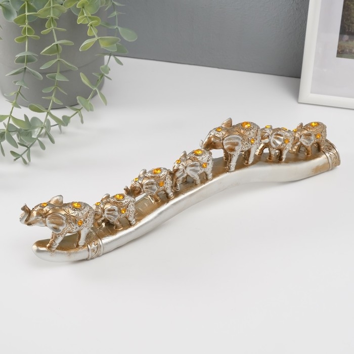 Сувенир полистоун стразы Сувенир полистоун стразы "Караван из семи слонов" 9х32,5х3,5 см