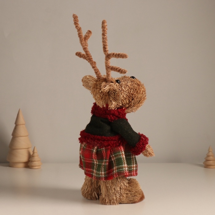 Декор Декор "Олениха в платье"