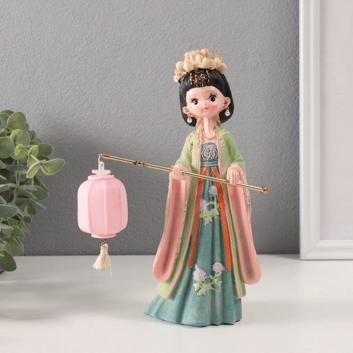 Сувенир полистоун свет  Сувенир полистоун свет "Девочка в кимоно с фонариком" зеленый 1хLR41 7,6х14х22 см