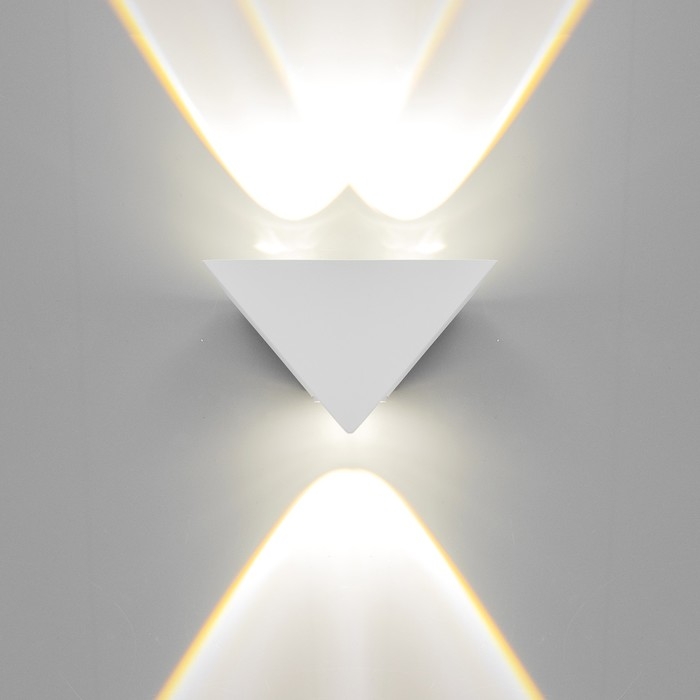 Светильник "Феба" 3хLED 3Вт 4000К IP66 белый 13,2х4х7,8 см