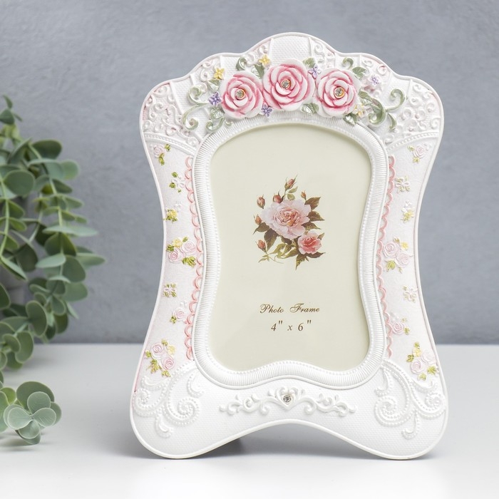 Фоторамка полистоун 10х15 см Фоторамка полистоун 10х15 см "Розы. Кружевная вышивка" стразы 23х16,5 см