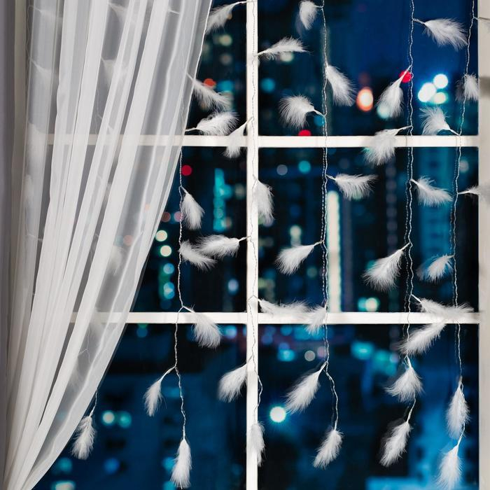 Гирлянда «Занавес» 3 × 1.4 м с насадками «Перья», IP20, прозрачная нить, 80 LED, свечение тёплое белое, 8 режимов, 220 В