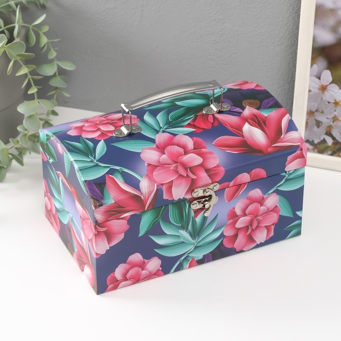 Шкатулка картон сундучок Шкатулка картон сундучок "Волшебные цветы" набор 3 шт 26х18х16,5 24х16х14,5 22х14х12,7 см