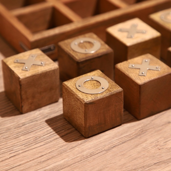 Игра настольная  Игра настольная "Крестики-нолики" 17х17 см, манговое дерево, сталь