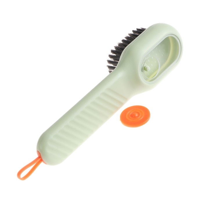 Щетка для чистки салона с дозатором Щетка для чистки салона с дозатором