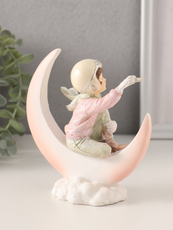 Сувенир полистоун Сувенир полистоун "Малыш-авиатор на месяце" 13х5,5х14 см