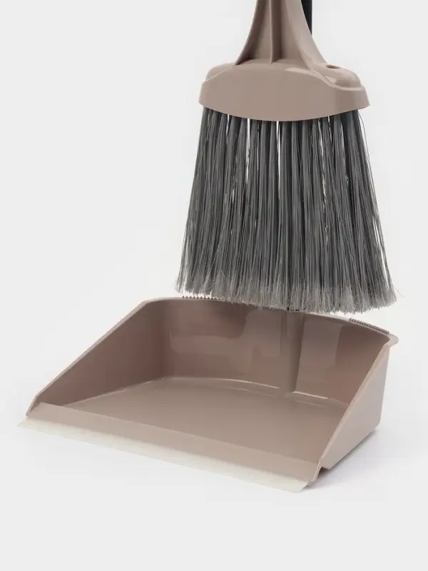 Щётка с совком для уборки &laquo;Ленивка&raquo;, 19.5&times;25&times;90 см, капучино