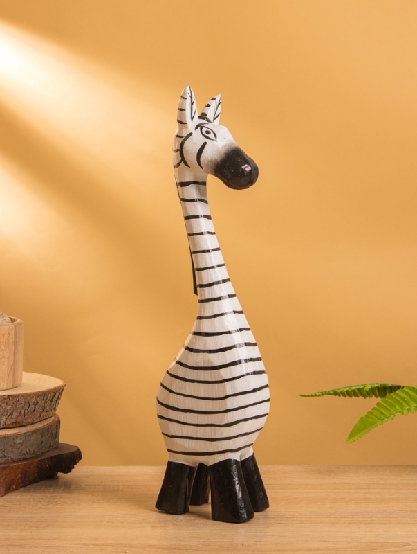 Сувенир «Зебра», 9×6×33 +/- см, дерево, чёрно-белый Сувенир «Зебра», 9×6×33 +/- см, дерево, чёрно-белый