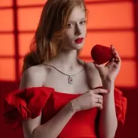 Футляр под набор украшений &laquo;Сердце&raquo;, бархатный, 9&times;8.5 см, красный