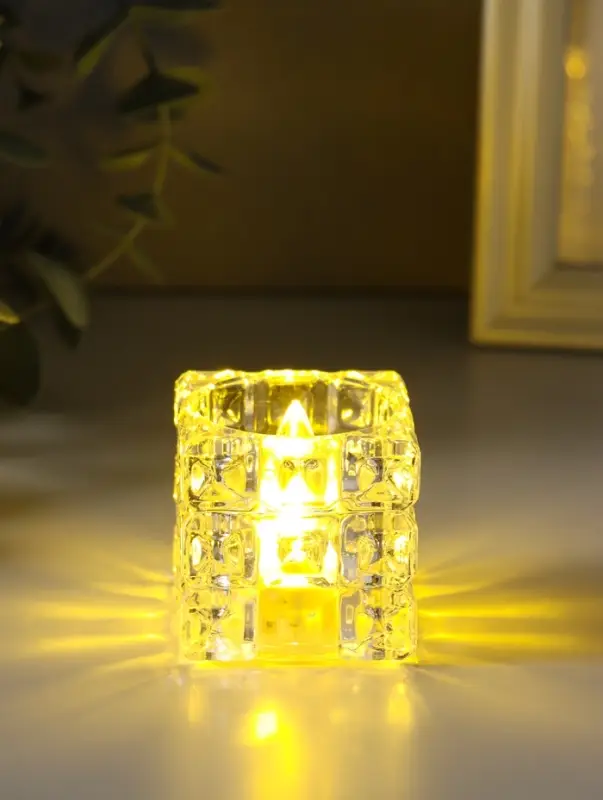 Светодиодная свеча LED "Свеча в кубе" 3хLR1130, прозрачный 4,7х4,7х4,7 см