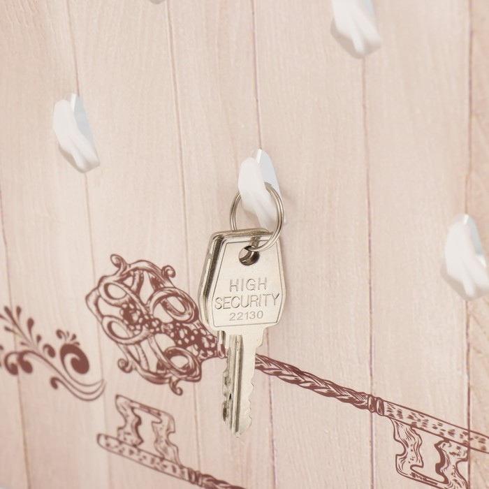 Ключница закрытая Ключница закрытая "Парусник" 26,5х31,5 см Белый