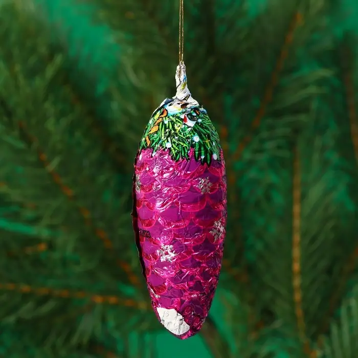 Шоколадная фигурка новогодняя «Шишка еловая» на нитке, МИКС, 18 г Шоколадная фигурка новогодняя «Шишка еловая» на нитке, МИКС, 18 г