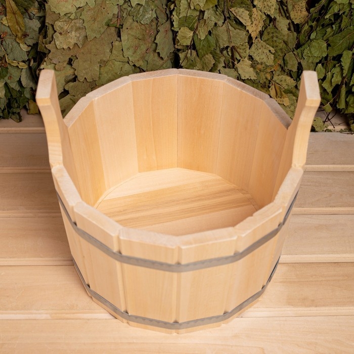 Шайка из липы, 9 л, круглая, нержавеющий обруч Шайка из липы, 9 л, круглая, нержавеющий обруч