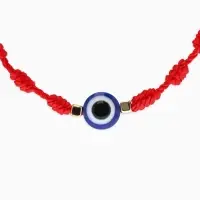 Браслет-оберег &laquo;Красная нить&raquo; узел/бусина/глаз,  цвет красно-бело-синий в золоте