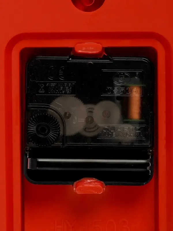 Часы настенные интерьерные &laquo;Соломон&raquo;, плавный ход, d=23 см, красные