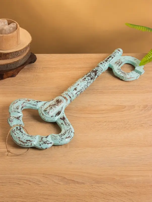 Сувенир «Ключ от счастья», 21×4.5×50 +/- 3 см, дерево, зелёный Сувенир «Ключ от счастья», 21×4.5×50 +/- 3 см, дерево, зелёный