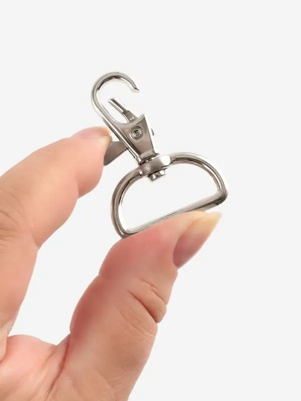 Карабины металл 9,1гр 4,3*3,1см/25*3мм (наб 2шт цена за наб) серебряный TR Карабины металл 9,1гр 4,3*3,1см/25*3мм (наб 2шт цена за наб) серебряный TR