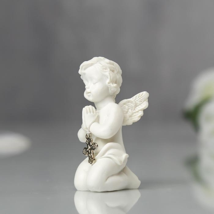 Сувенир полистоун Сувенир полистоун "Ангелочек с крестиком" 6х3х2,8 см