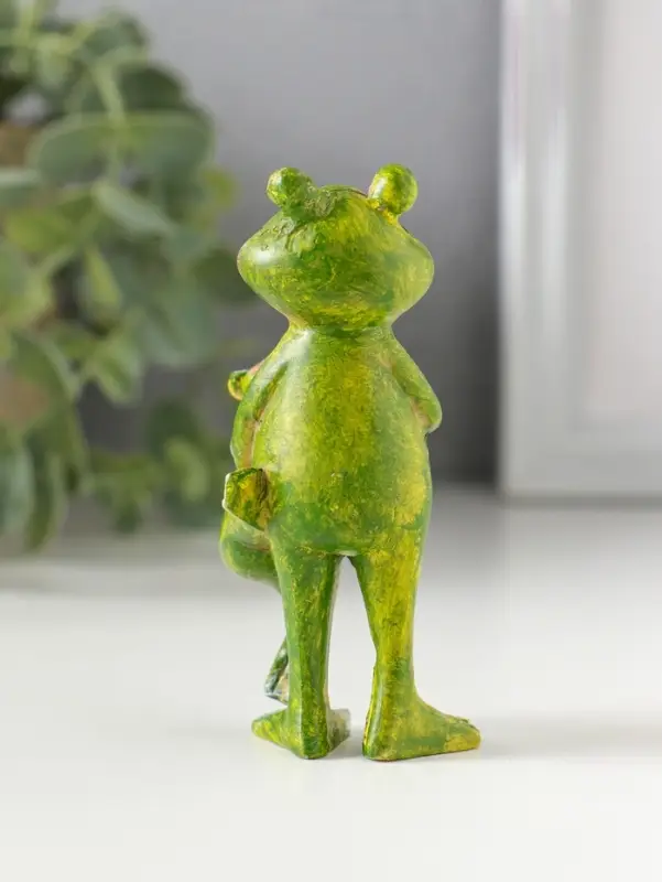 Сувенир полистоун "Лягушонок с малышом - возьми на ручки" 4х3,5х9 см