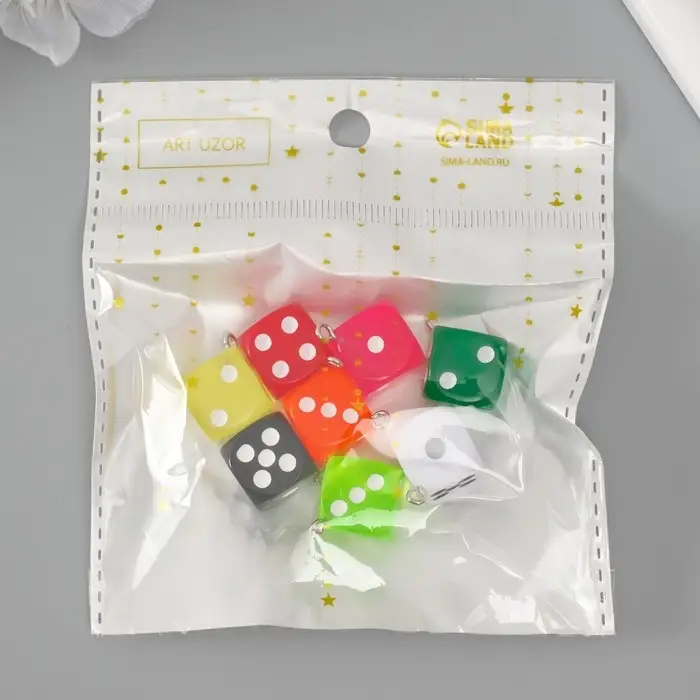 Подвеска для творчества пластик "Игральные кости" МИКС 2,4х1,4х1,4 см