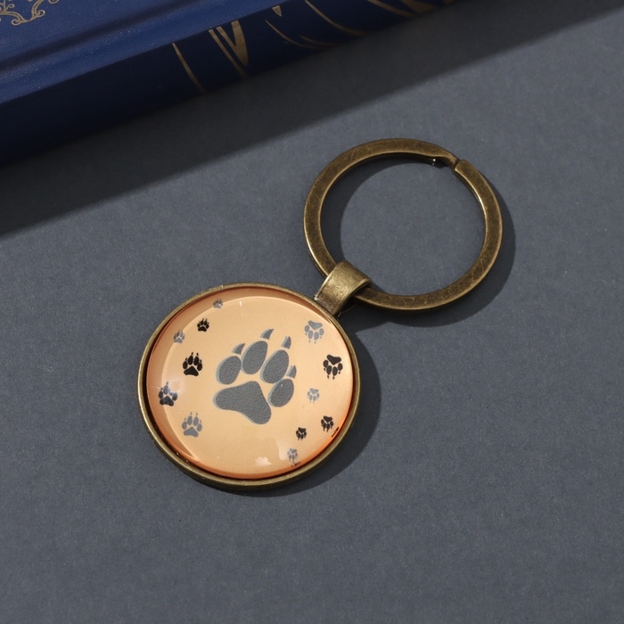 Брелок стекло, металл  Брелок стекло, металл "Круг. Следы волка" d=3 см