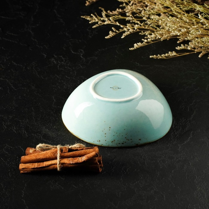 Салатник фарфоровый Magistro «Церера», 440 мл, 15,5×13,4 см, цвет голубой Салатник фарфоровый Magistro «Церера», 440 мл, 15,5×13,4 см, цвет голубой