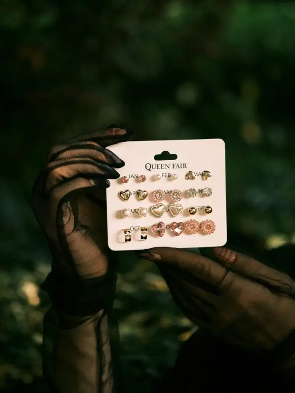 Серьги пусеты 12 пар &laquo;Фантазия&raquo;, сердца, бело-розовый в золоте