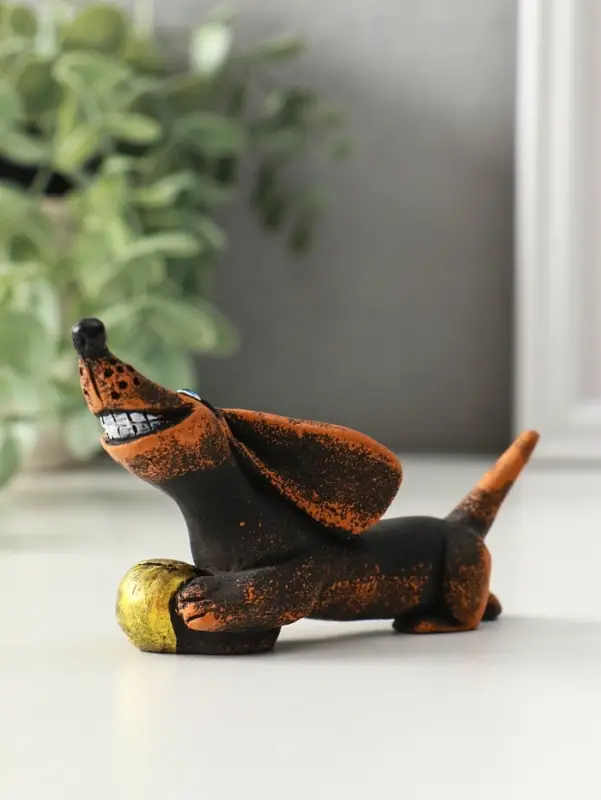 Фигурка полистоун &laquo;Такса с мячом&raquo;, 4.5&times;9&times;4.3 см