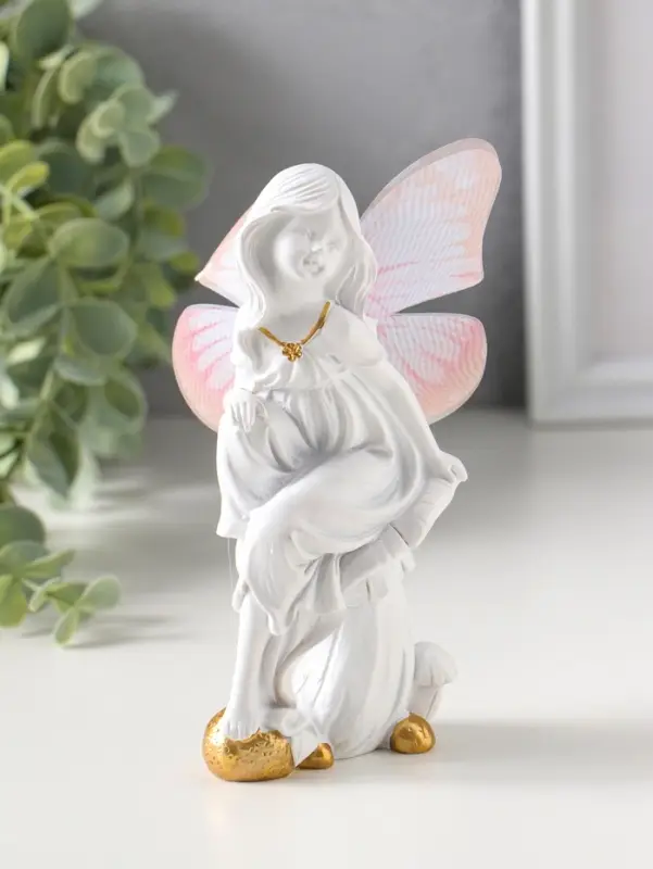 Сувенир полистоун "Девочка-бабочка на грибочке" белый 5,5х7х14,5 см