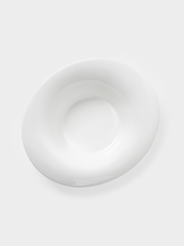 Тарелка Hanna Knövell, 25.5×22 см, фарфор, белая