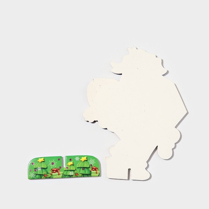 Декоративное украшение (подставка)  Декоративное украшение (подставка) "Дед мороз с подарком" 9х14,5 см