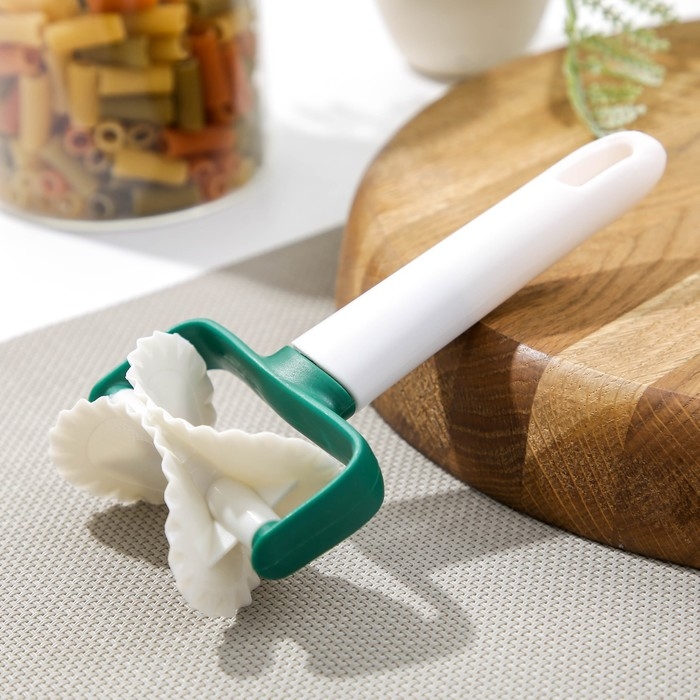 Валик для нарезки из теста KONFINETTA, 16,5×8×4 см, цвет белый Валик для нарезки из теста KONFINETTA, 16,5×8×4 см, цвет белый