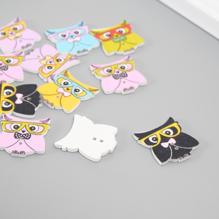 Пуговицы дерево для творчества 2 прокола Пуговицы дерево для творчества 2 прокола "Филин в очках" набор 12 шт 2х2,3 см