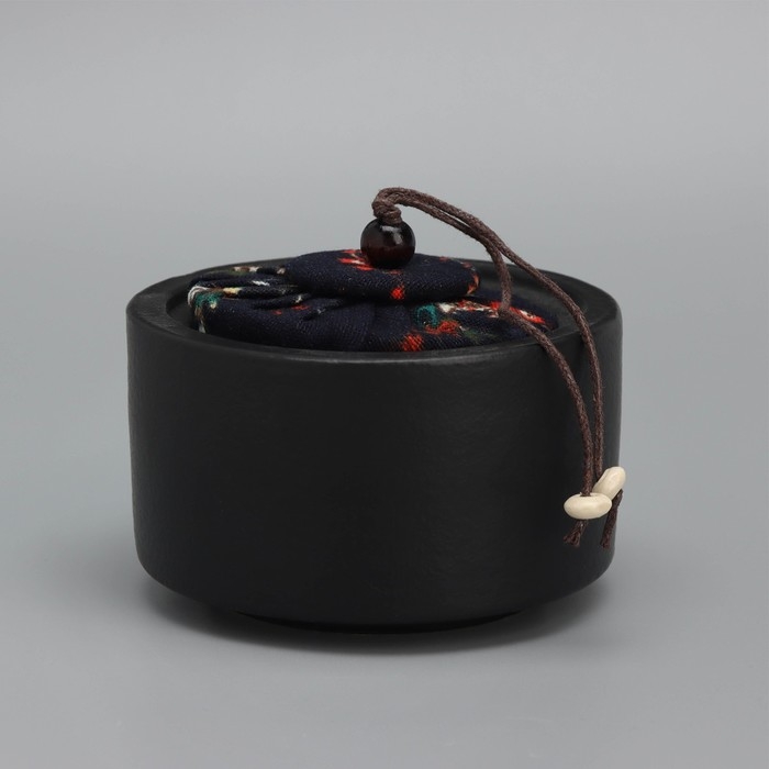 Свеча ароматическая Свеча ароматическая "Soy WAX", страсть, черная, 9х9 см